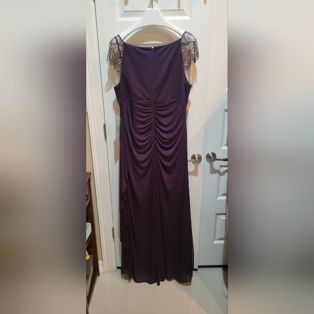DJ- Jaz womens formal dress purple/eggplant size 18 long - Picture 6 of 7